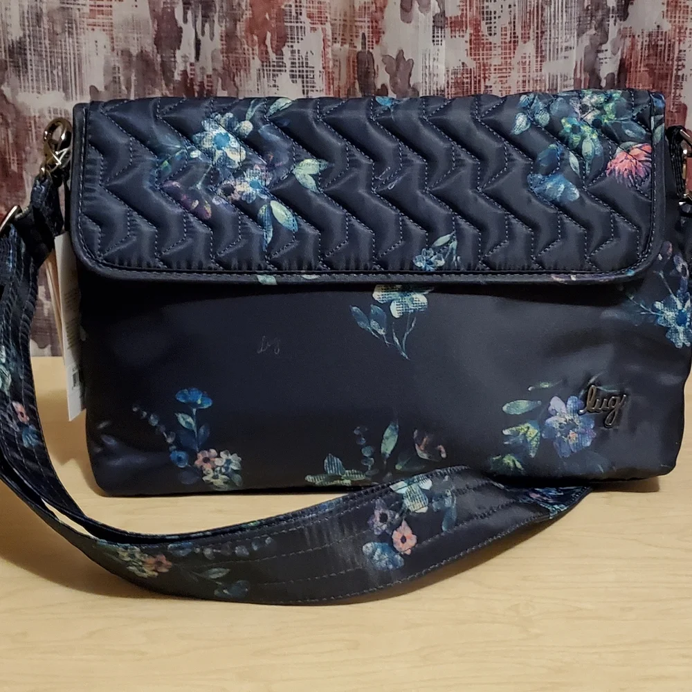 Lug Soar Crossbody